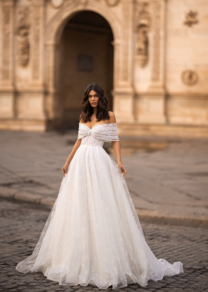 Strapless Beaded Ivory Lace Tulle Timeless Wedding Dress